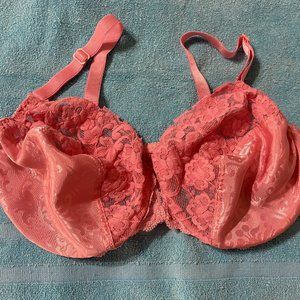 Valentino Front opening Bra, size 34D, Peach color